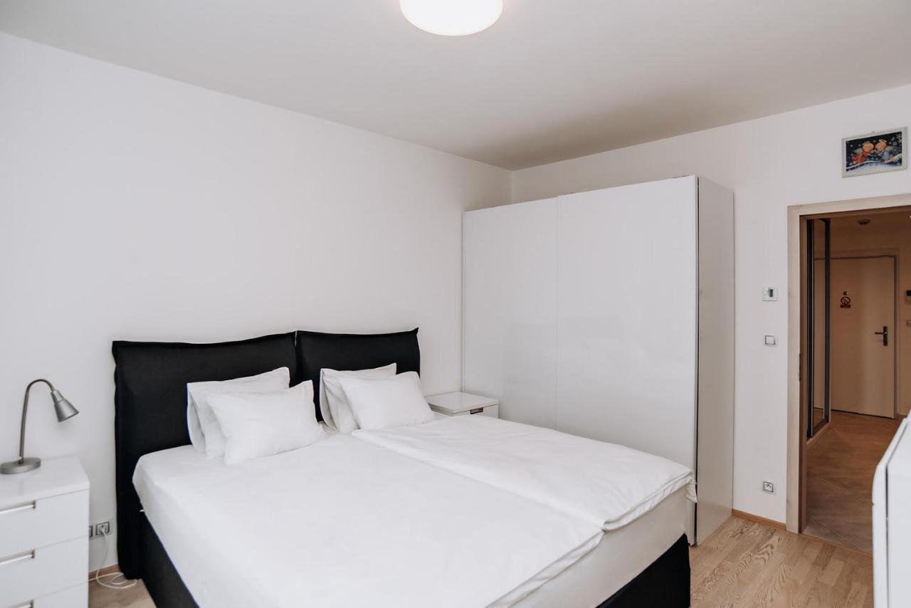 Garden Towers Apartment Prague Luaran gambar